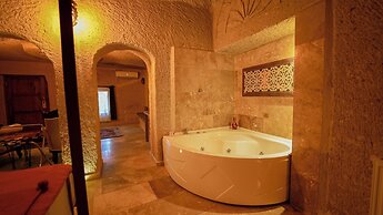 Grand Elite Cave Suites