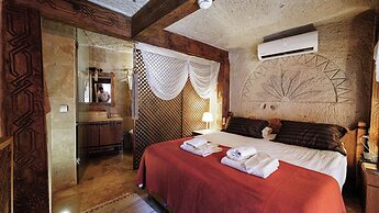 Grand Elite Cave Suites
