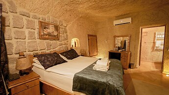 Grand Elite Cave Suites