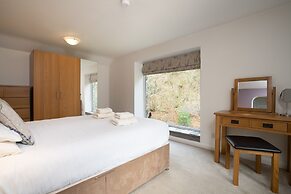 Low Jock Scar Country Estate