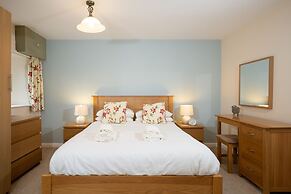 Low Jock Scar Country Estate