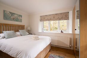 Low Jock Scar Country Estate