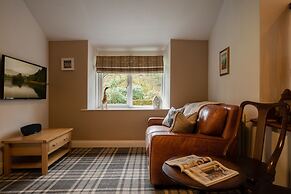 Low Jock Scar Country Estate