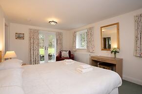 Low Jock Scar Country Estate