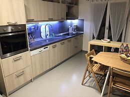 Luxury Apartment Sea View Garden Parking