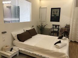 Luxury Apartment Sea View Garden Parking