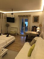 Luxury Apartment Sea View Garden Parking