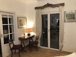 Luxury Apartment Sea View Garden Parking