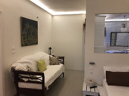 Luxury Apartment Sea View Garden Parking