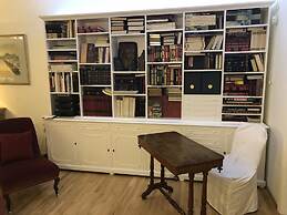 Luxury Apartment Sea View Garden Parking