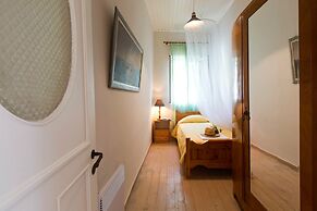 Casa Paleopolis near Royal Baths MonRepo