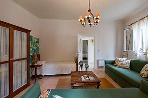 Casa Paleopolis near Royal Baths MonRepo