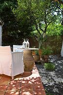 Casa Paleopolis near Royal Baths MonRepo