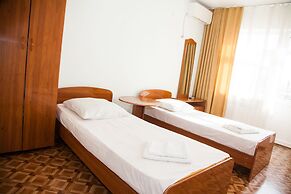 Leto Guest House