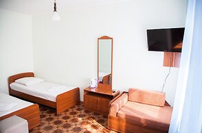 Leto Guest House