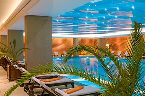 Palace Hotel - Sunny Day Resort