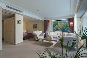 Palace Hotel - Sunny Day Resort