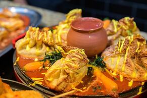 Palace Hotel - Sunny Day Resort