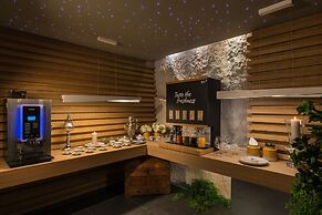 Palace Hotel - Sunny Day Resort