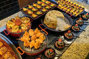 Palace Hotel - Sunny Day Resort