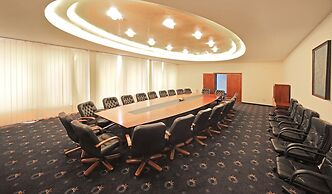 Palace Hotel - Sunny Day Resort