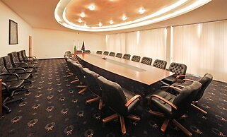 Palace Hotel - Sunny Day Resort