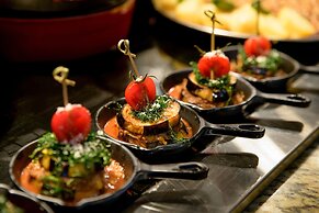 Palace Hotel - Sunny Day Resort