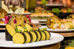 Palace Hotel - Sunny Day Resort