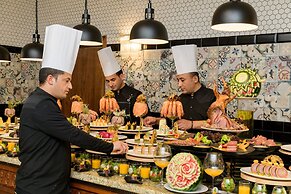 Palace Hotel - Sunny Day Resort