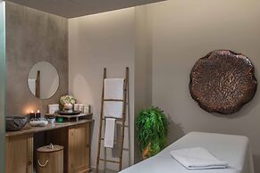 Palace Hotel - Sunny Day Resort