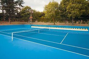 Palace Hotel - Sunny Day Resort