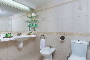 Palace Hotel - Sunny Day Resort