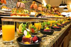 Palace Hotel - Sunny Day Resort