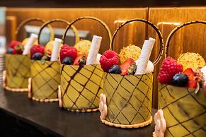 Palace Hotel - Sunny Day Resort