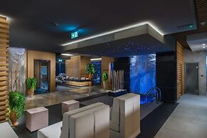 Palace Hotel - Sunny Day Resort