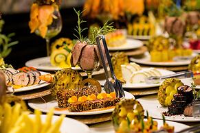 Palace Hotel - Sunny Day Resort