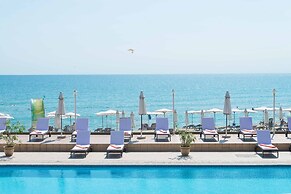 Palace Hotel - Sunny Day Resort