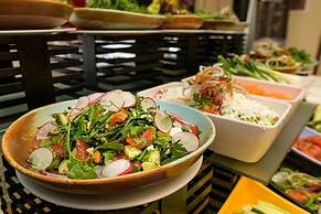 Palace Hotel - Sunny Day Resort