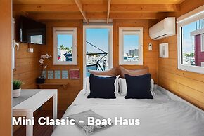 Boat Haus Mediterranean Experience Alcaidesa  La Linea
