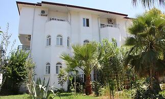 As Queen Beach Hotel