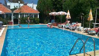 As Queen Beach Hotel