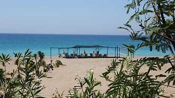 As Queen Beach Hotel