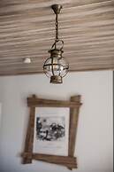 La Demeure Insoupconnée