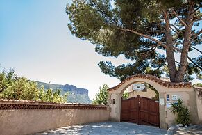 La Demeure Insoupconnée