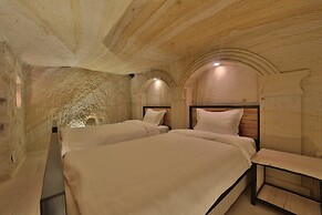 Taru Cave Suites