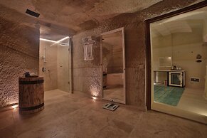 Taru Cave Suites
