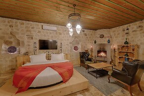 Taru Cave Suites