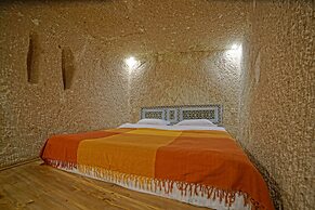 Taru Cave Suites