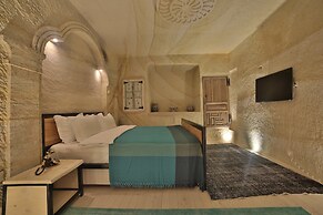 Taru Cave Suites