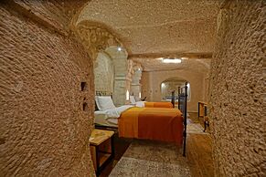 Taru Cave Suites